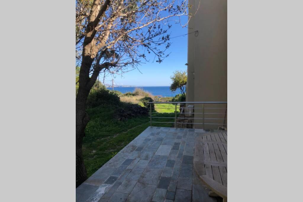 Seafront Apartment Καρφάς Εξωτερικό φωτογραφία