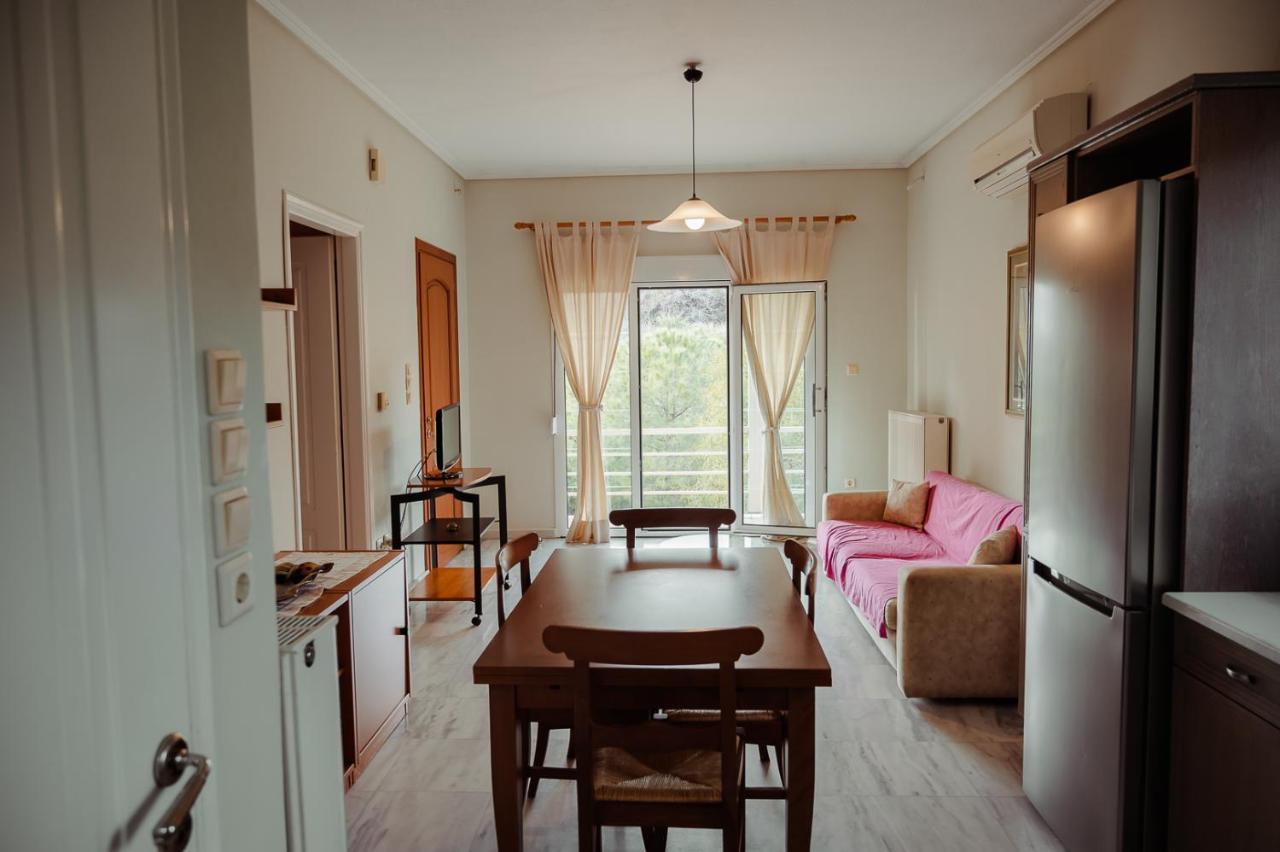 Seafront Apartment Καρφάς Εξωτερικό φωτογραφία